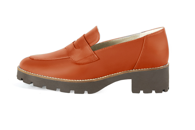 Clementine orange women's casual loafers. Round toe. Low rubber soles. Profile view - Florence KOOIJMAN